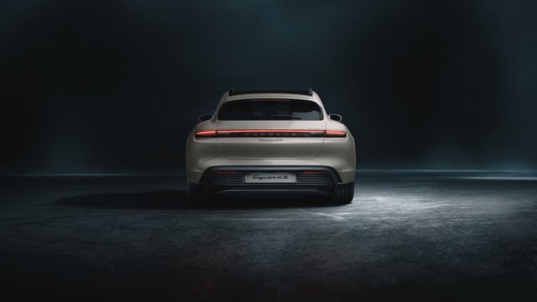 Porsche Taycan Plus Sport Turismo