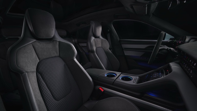 Porsche Taycan Turbo Cross Turismo interior