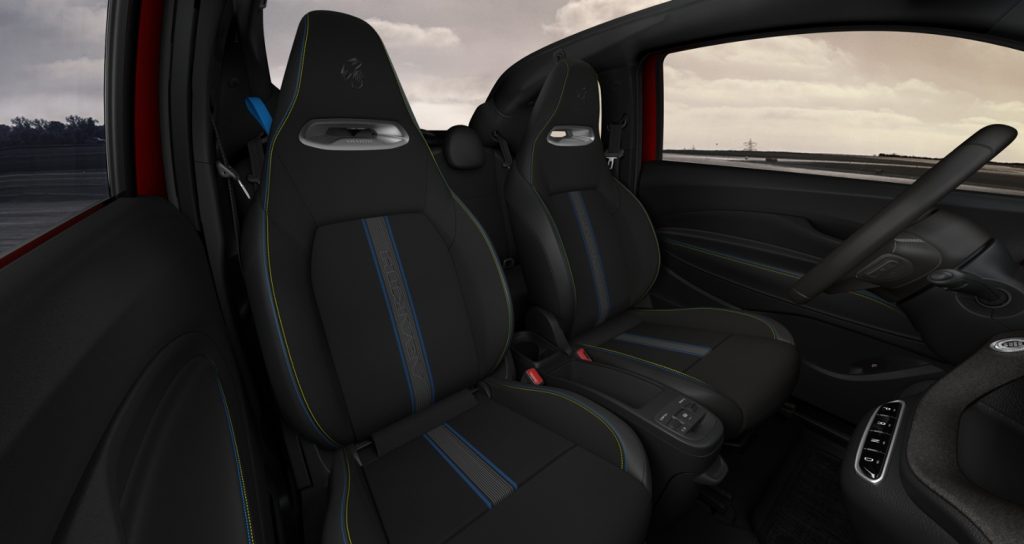 Abarth 500e Convertible interior