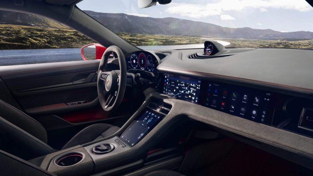 Porsche Taycan GTS Sport Turismo interior