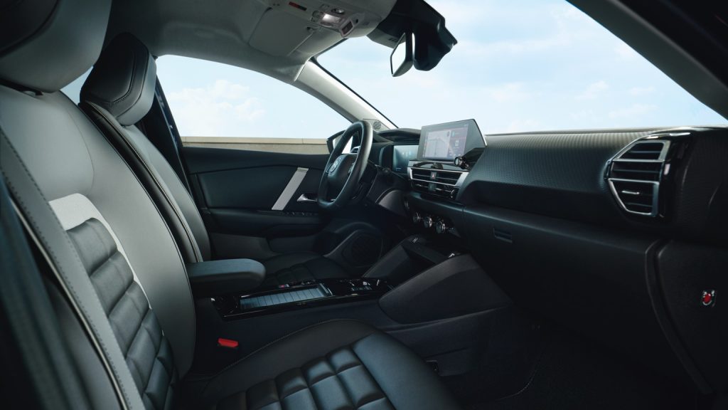 Citroen e-C4 X 54 KWh interior