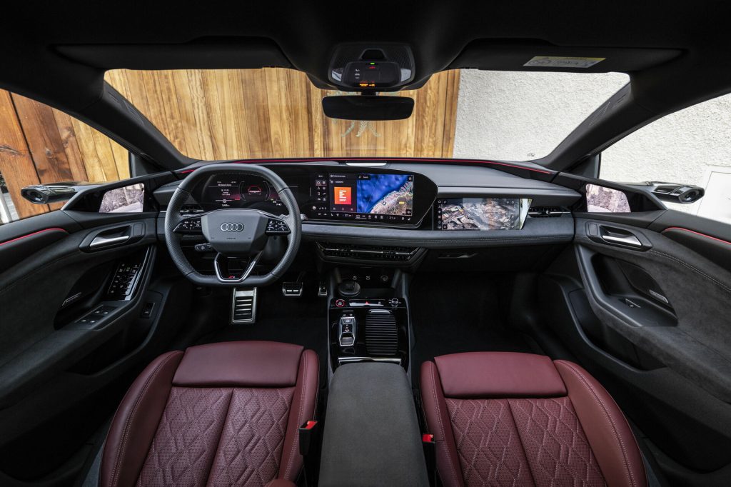 Audi S6 e-tron Avant interior