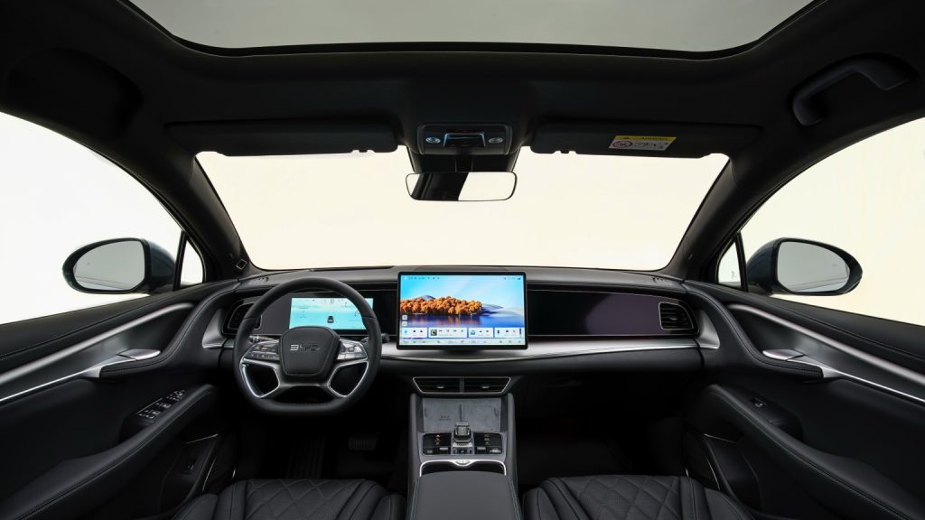 BYD Sealion 7 AWD interior