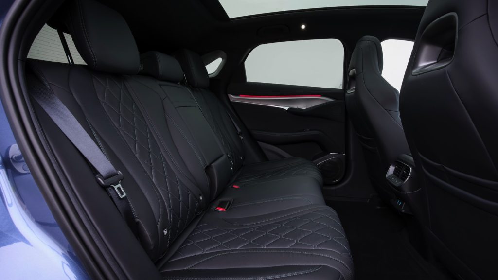 BYD Sealion 7 AWD interior