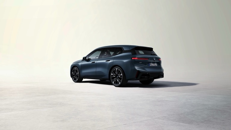 BMW iX xDrive45