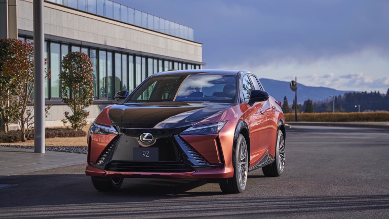 Lexus RZ 300e
